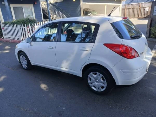 2011 Nissan Versa - Image 6 of 31