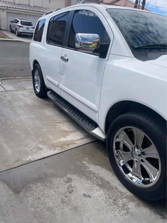 2004 Nissan Armada - Image 2 of 6