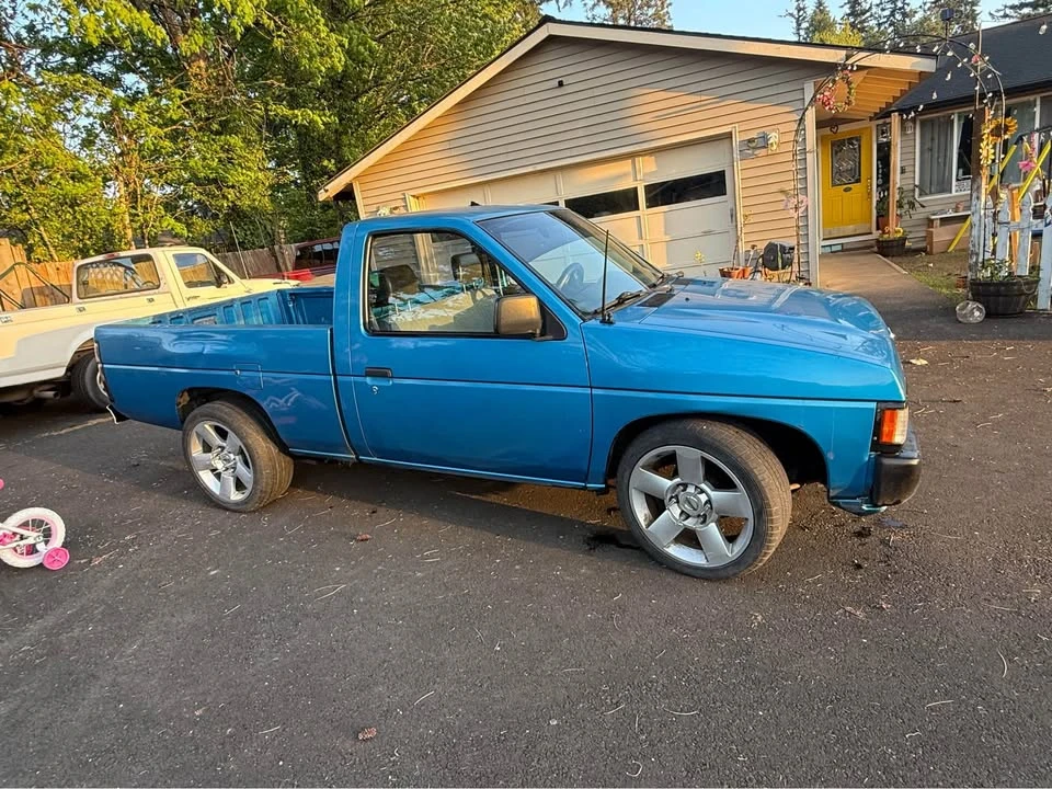 1995 Nissan Frontier - Image 5 of 10