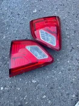 Nissan Pathfinder Taillight