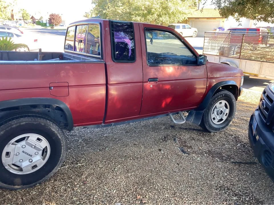 1989 Nissan Frontier - Image 3 of 7
