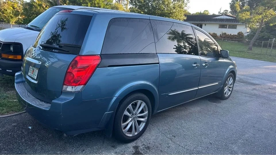 2009 Nissan Quest - Image 3 of 4