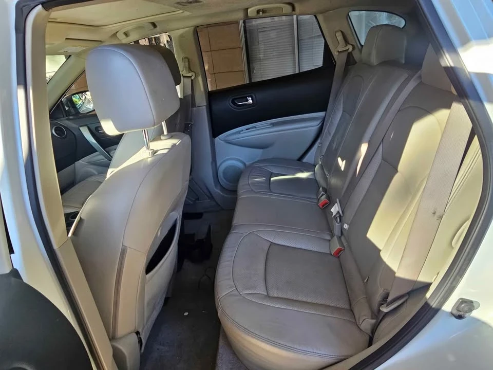 2011 Nissan Rogue - Image 8 of 10