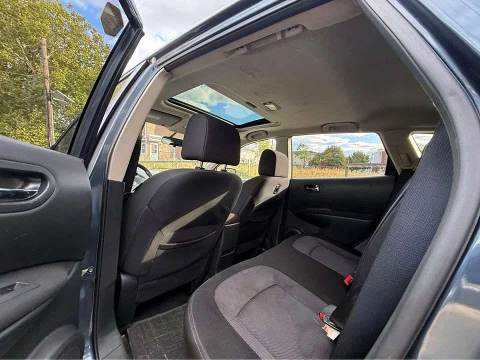 2013 Nissan Rogue - Image 8 of 9