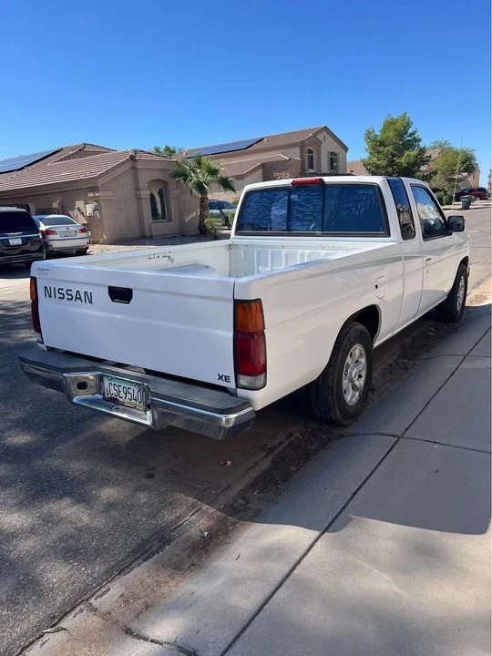 1996 Nissan Frontier - Image 4 of 4