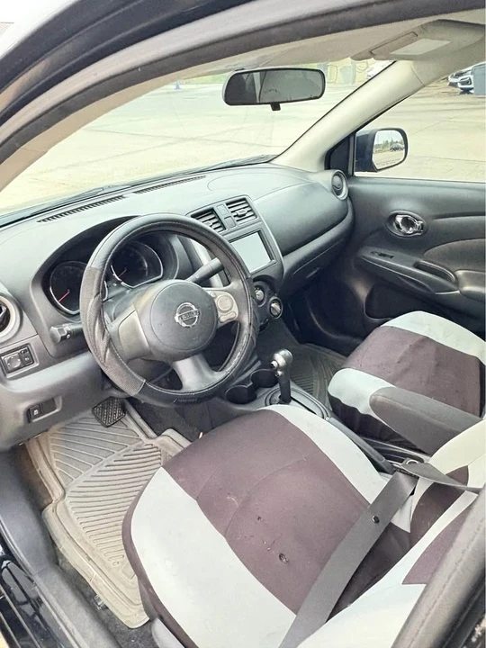 Nissan Versa - Image 8 of 9