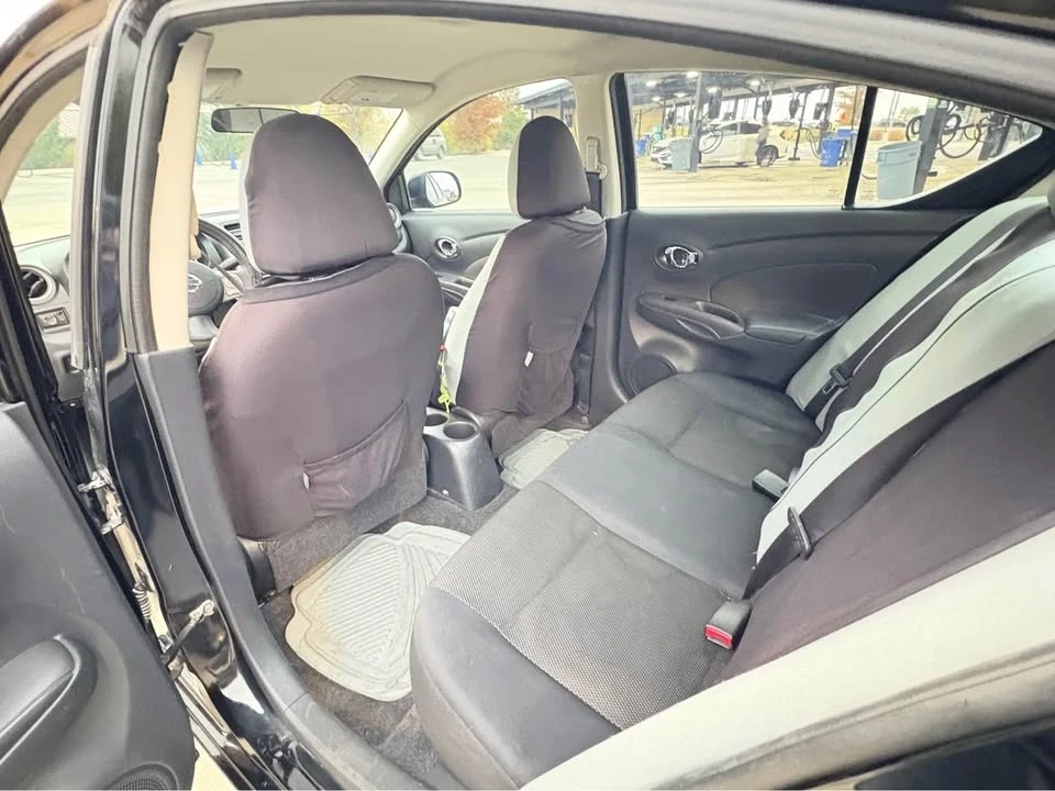 Nissan Versa - Image 9 of 9