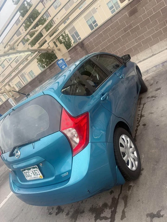 2016 Nissan Versa - Image 4 of 10