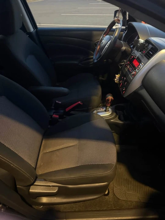 2017 Nissan Versa - Image 6 of 6
