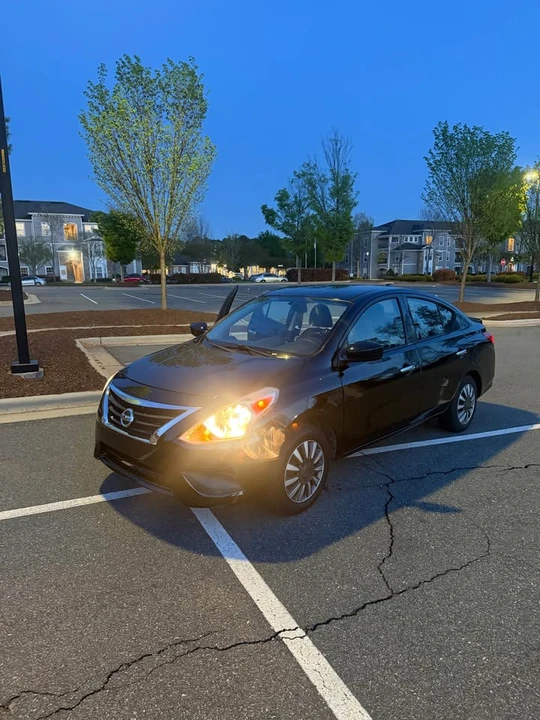 2017 Nissan Versa - Image 2 of 6