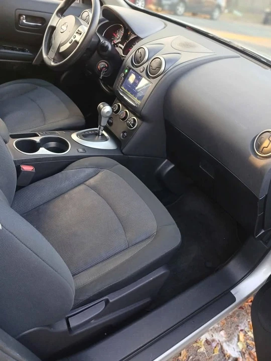 2013 Nissan Rogue - Image 6 of 10
