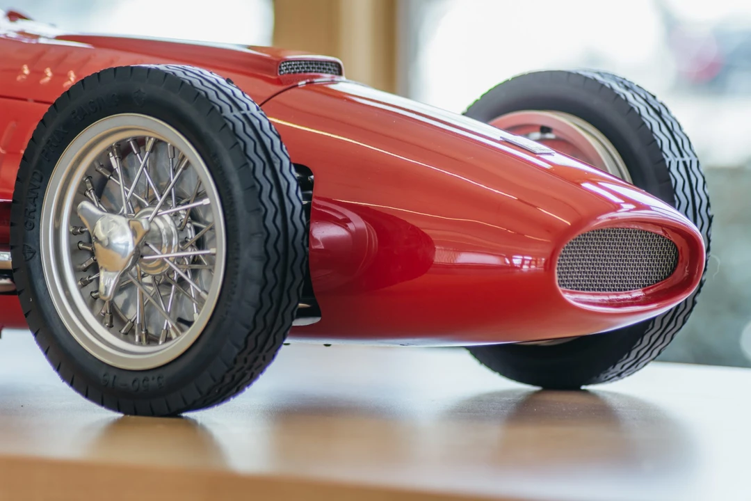 Parts & Memorabilia Scale Models - Image 20 of 31