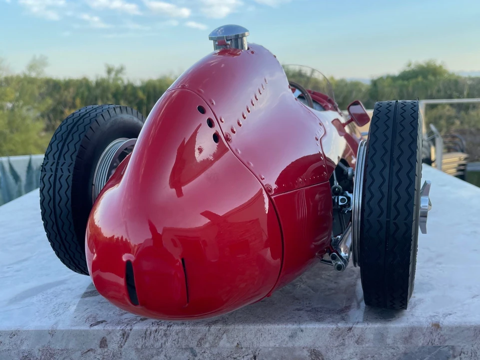 Parts & Memorabilia Scale Models - Image 26 of 31