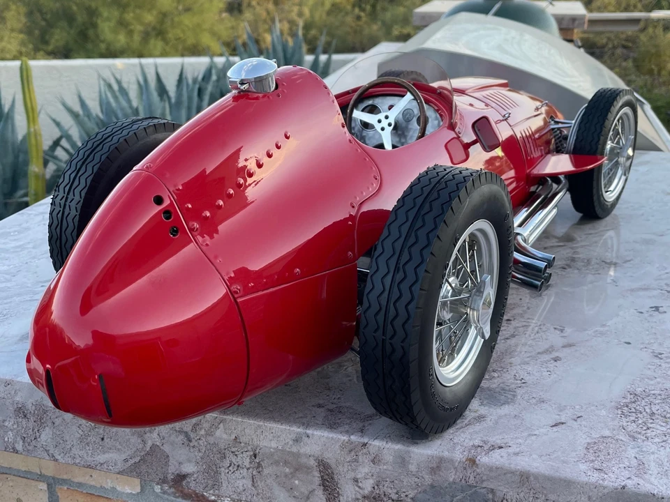 Parts & Memorabilia Scale Models - Image 25 of 31