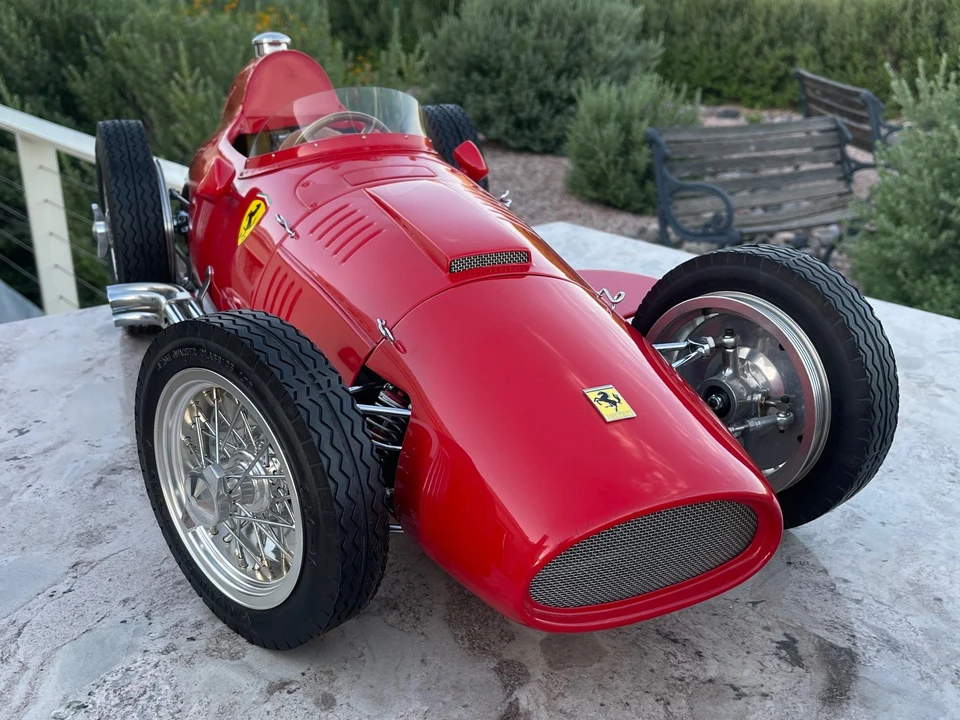 Parts & Memorabilia Scale Models - Image 7 of 31