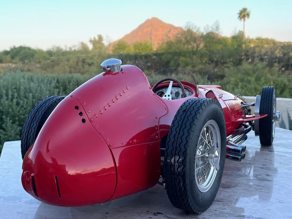 Parts & Memorabilia Scale Models - Image 23 of 31