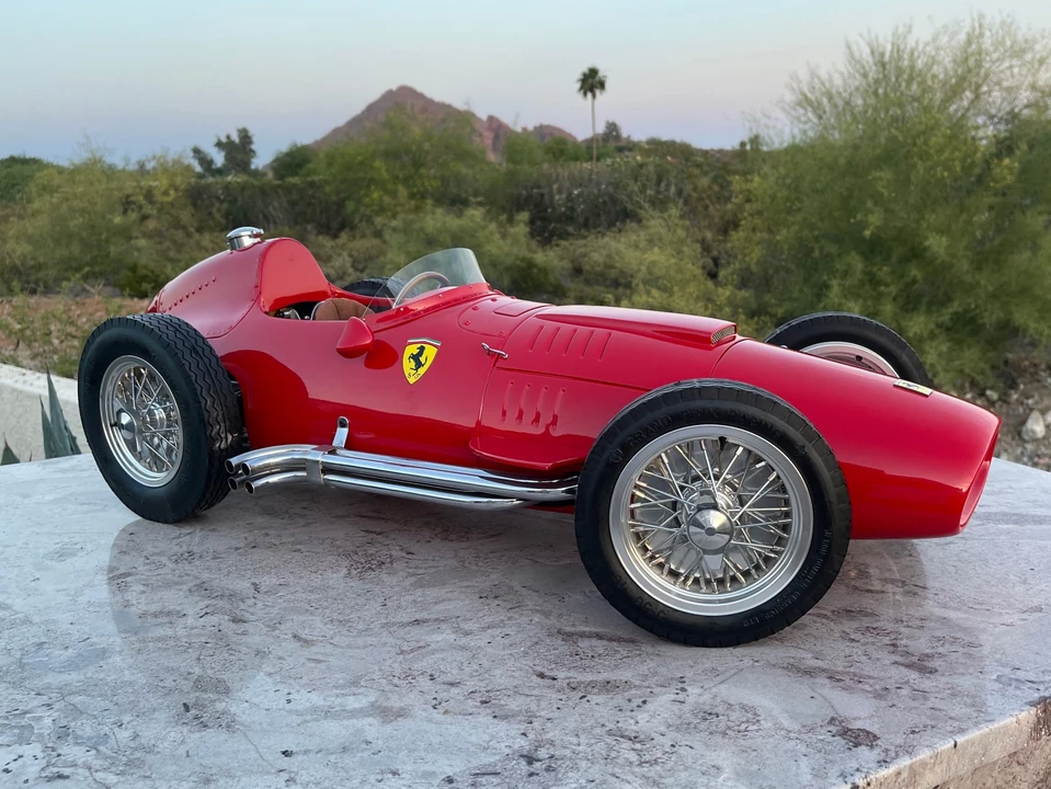 Parts & Memorabilia Scale Models - Image 10 of 31