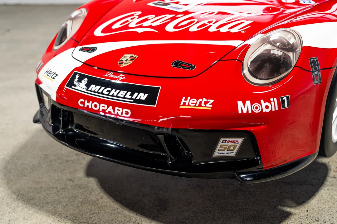 Porsche 911 - Image 20 of 31