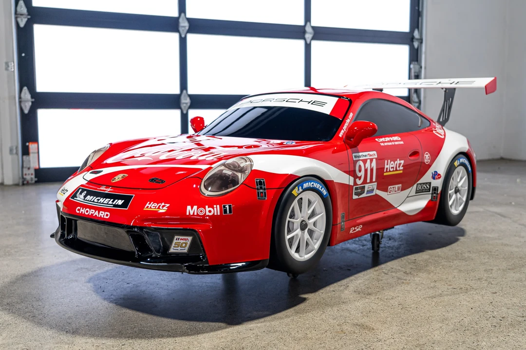 Porsche 911 - Image 6 of 31