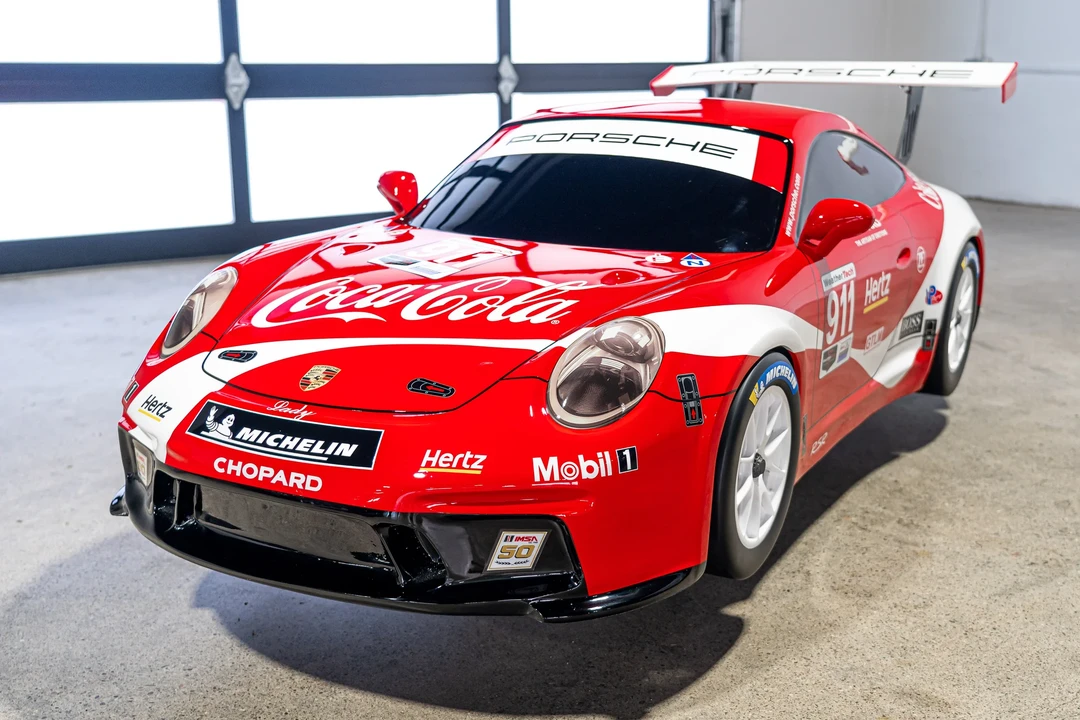Porsche 911 - Image 4 of 31