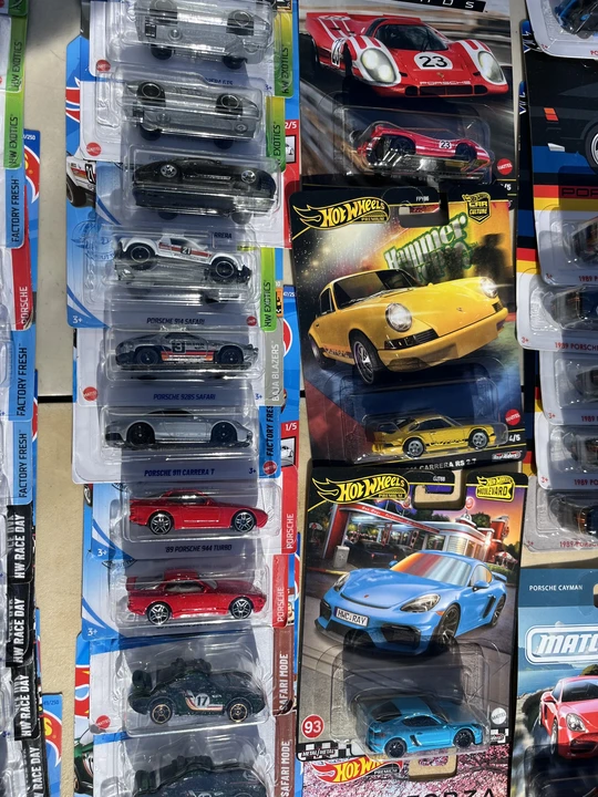 Parts & Memorabilia Scale Models - Image 13 of 20