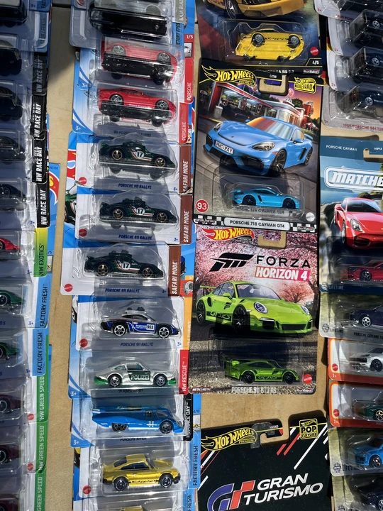 Parts & Memorabilia Scale Models - Image 3 of 20