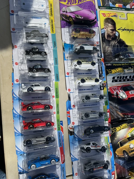 Parts & Memorabilia Scale Models - Image 16 of 20