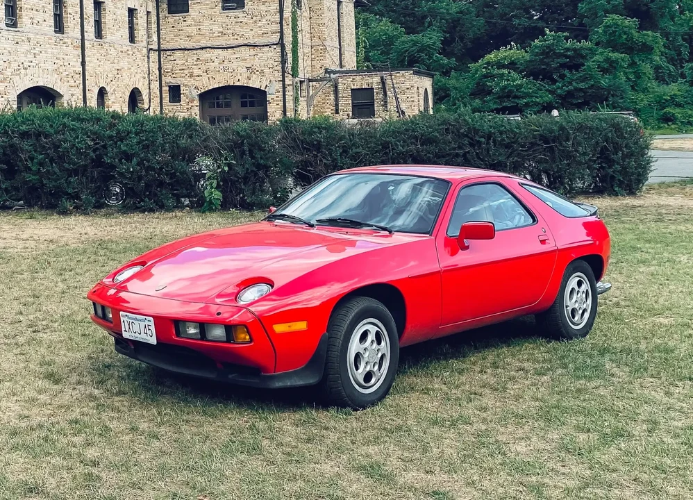 1981 Porsche 928 - Image 2 of 6