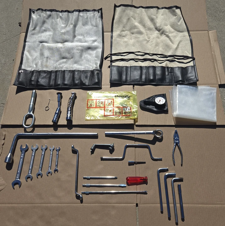 Parts & Memorabilia Tools - Image 16 of 20
