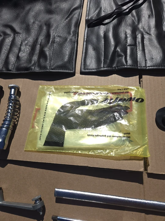 Parts & Memorabilia Tools - Image 17 of 20