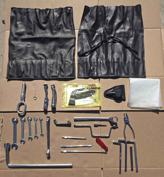 Parts & Memorabilia Tools - Image 14 of 20
