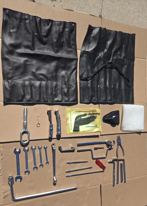 Parts & Memorabilia Tools - Image 6 of 20
