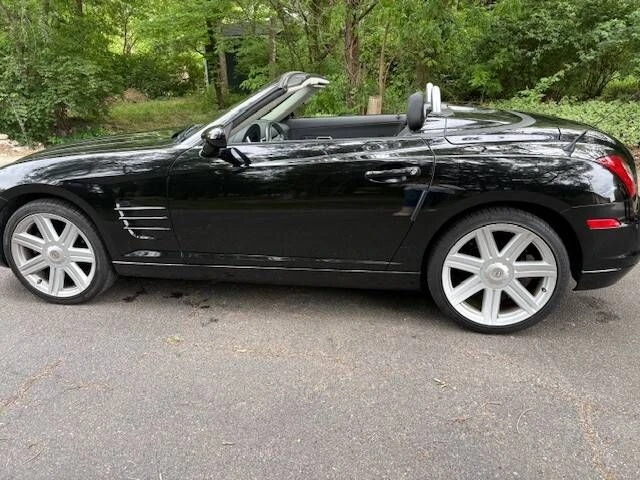 2005 Chrysler Crossfire - Image 3 of 11