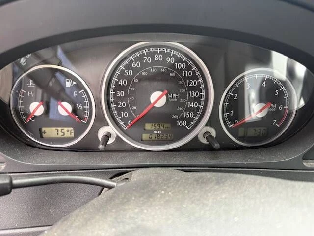 2005 Chrysler Crossfire - Image 9 of 11