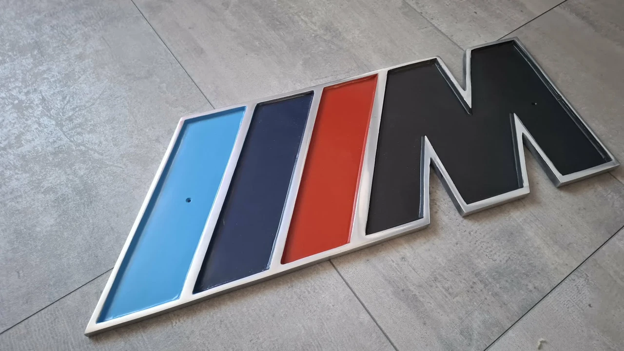 BMW - Image 10 of 17