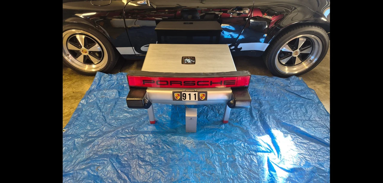Porsche 911 - Image 3 of 17