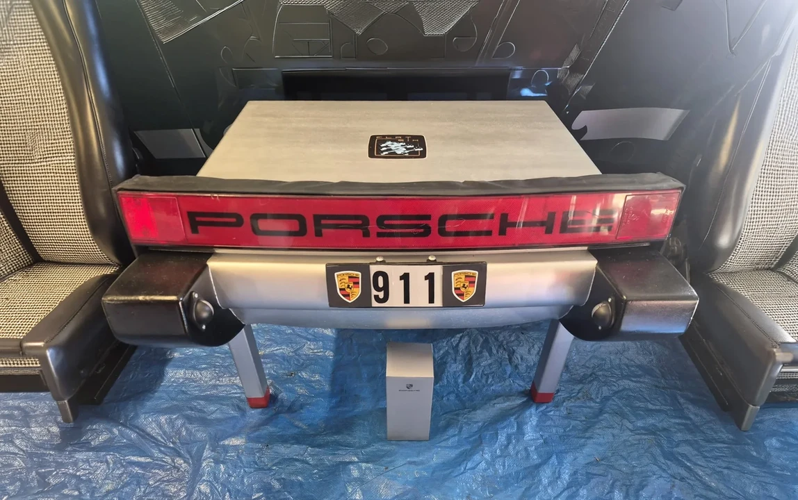 Porsche 911 - Image 4 of 17