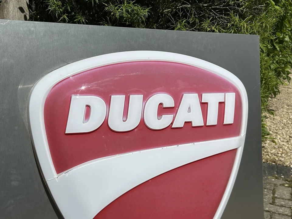 Ducati - Image 7 of 14