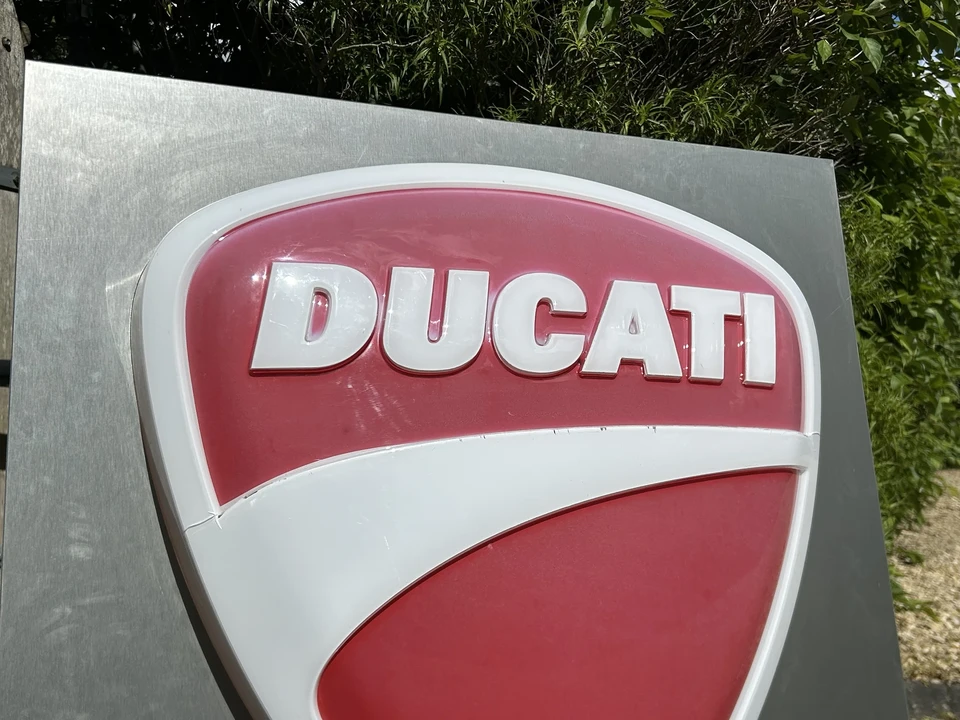 Ducati - Image 8 of 14