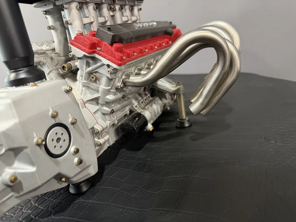 Ferrari Enzo - Image 6 of 31