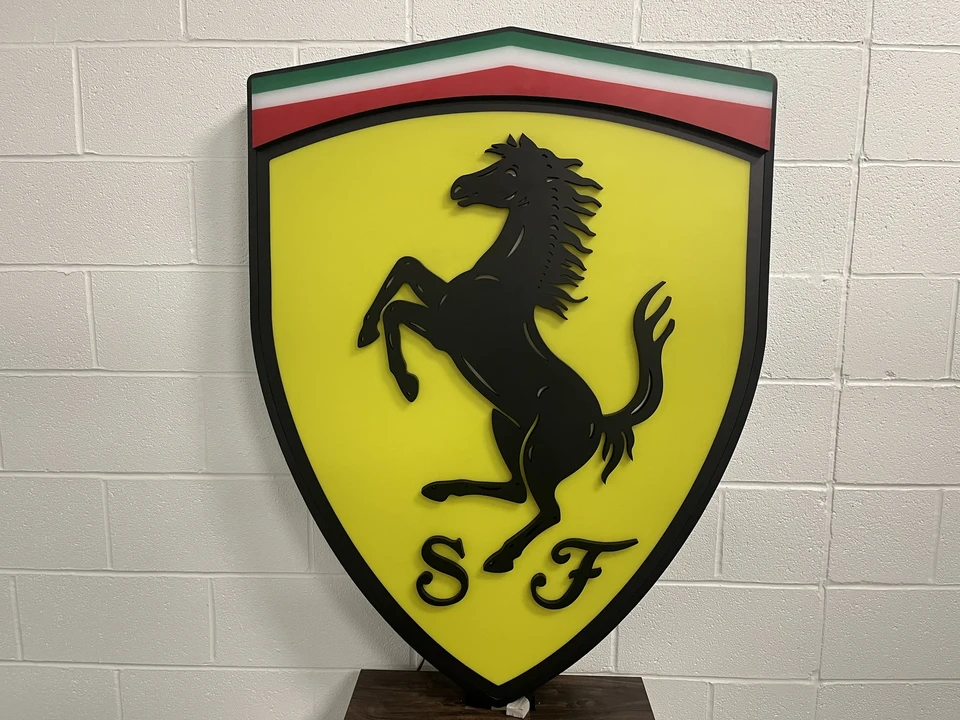 Ferrari - Image 10 of 23