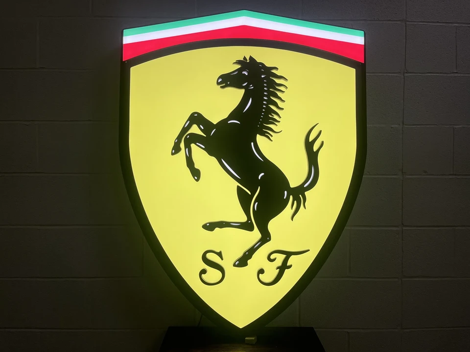 Ferrari - Image 2 of 23