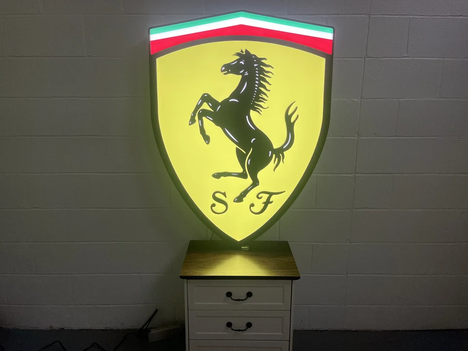Ferrari - Image 5 of 23