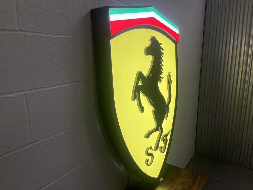 Ferrari - Image 7 of 23