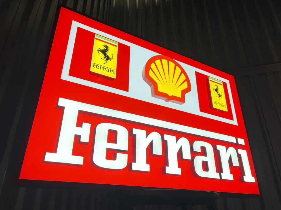 Ferrari - Image 12 of 23