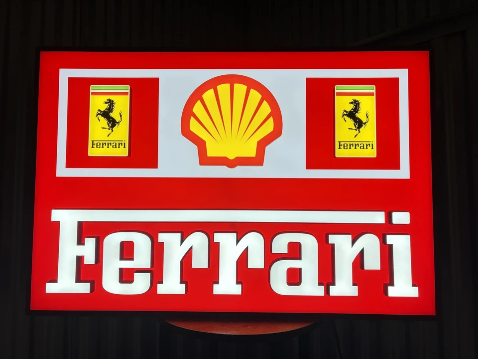 Ferrari - Image 11 of 23