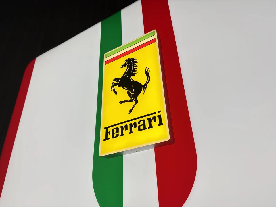 Ferrari - Image 8 of 16