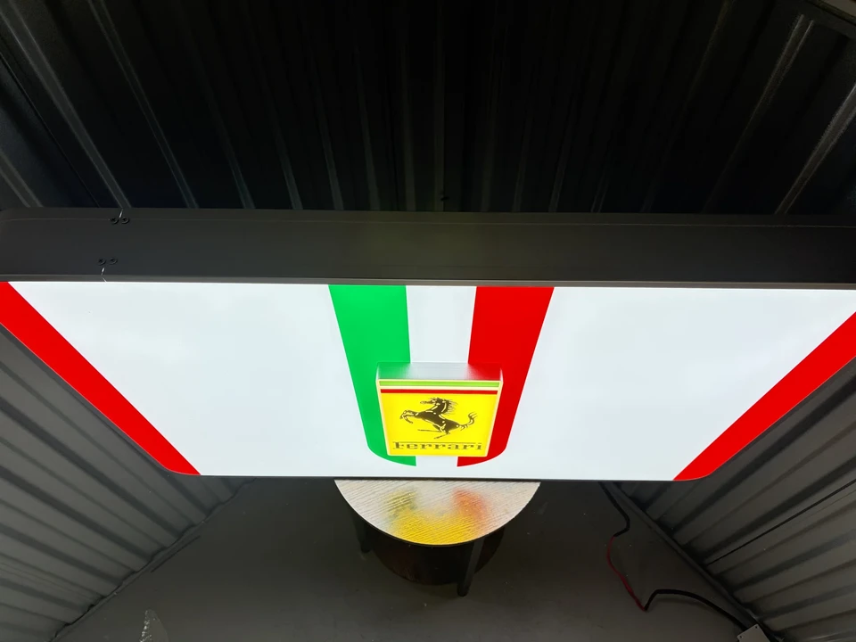 Ferrari - Image 9 of 16