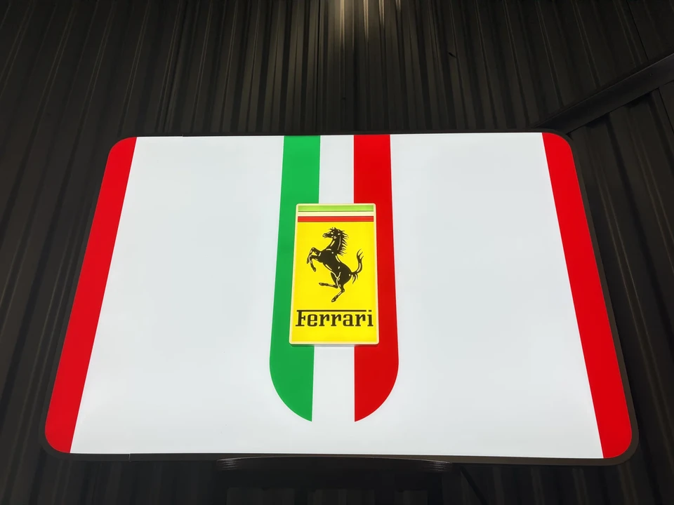 Ferrari - Image 2 of 16