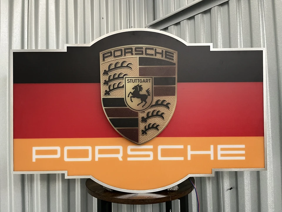 Porsche - Image 2 of 13